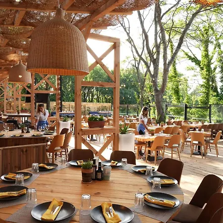 Paradise Bay Szozopol