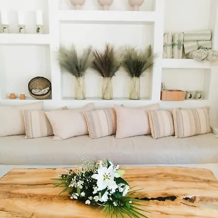 Paradise Bay Szálloda 3*