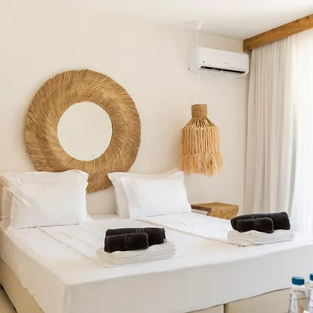 فندق Paradise Bay 3*